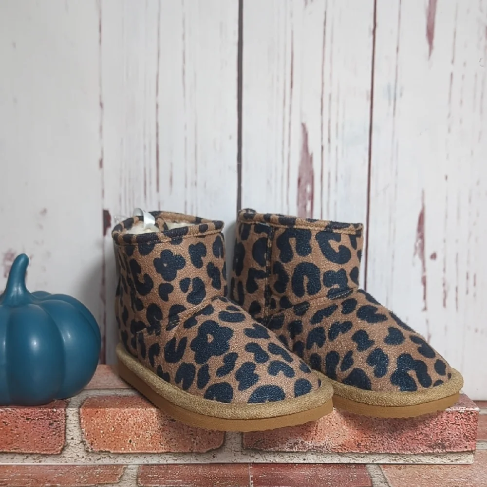 H&M Leopard Print Ankle Booties Soft Cozy Fluffy Lined Toddler Girl NWT Size 8.5